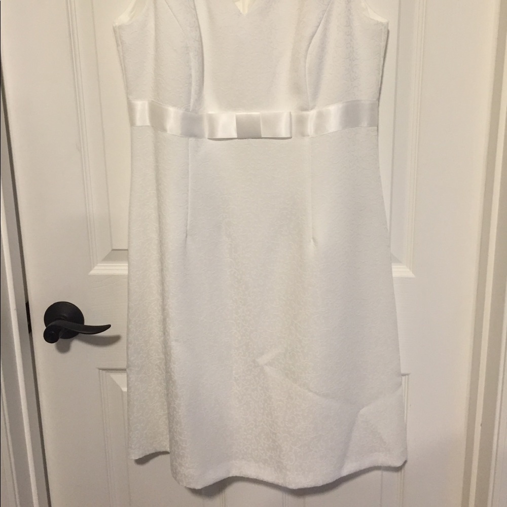 B. Moss Lined White Bow Dress  NWT  Sz 8 - Picture 4 of 4